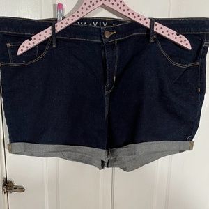 Ava & Viv Midi-Jean Shorts